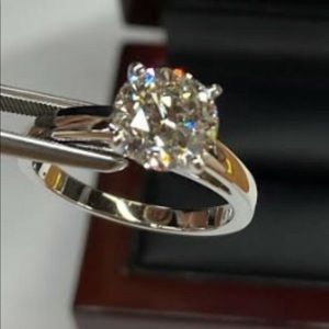 ✨✨SOLD!!✨✨Wedding ring 2 Carats Diamond Ring